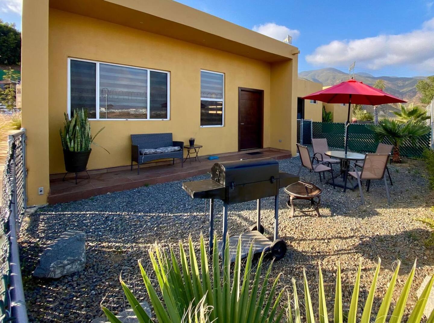 Cozy, Quiet & Pet Friendly Gated Patio Studio Ensenada Dış mekan fotoğraf